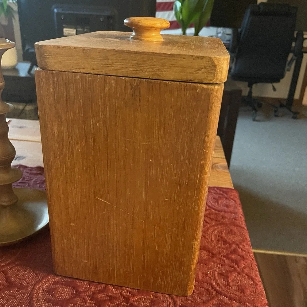 Vintage Wood Cookie Rectangle Canister with Lid Made In USA 9